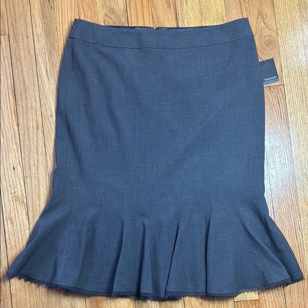 Tahari Skirt Women's Grey Trumpet Pencil Skirt 8